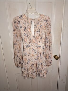ILLA ILLA Cream Floral Long-Sleeve Tiered Mini Dress